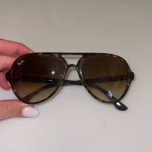 Ray-Ban Cats 5000